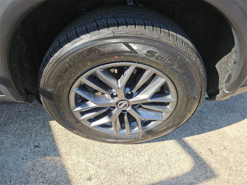 Thumbnail: 2023 Nissan Rogue - 28