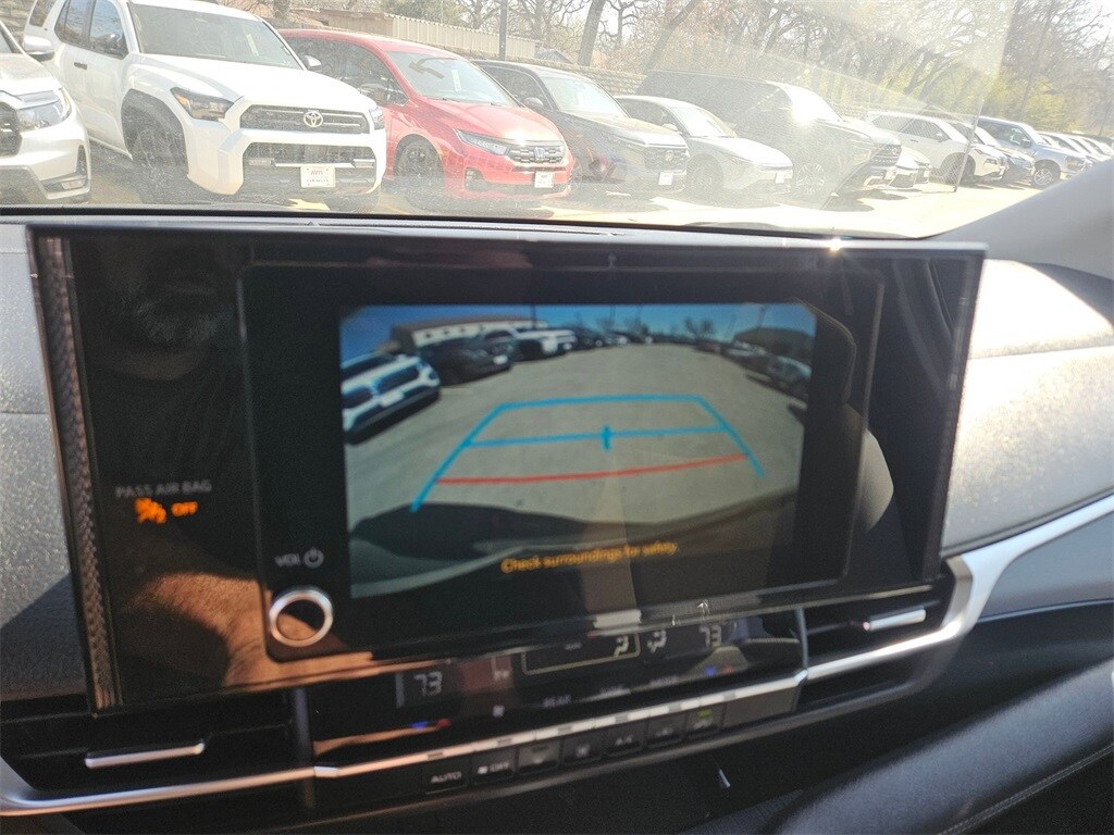 Thumbnail: 2025 Toyota Sienna - 22