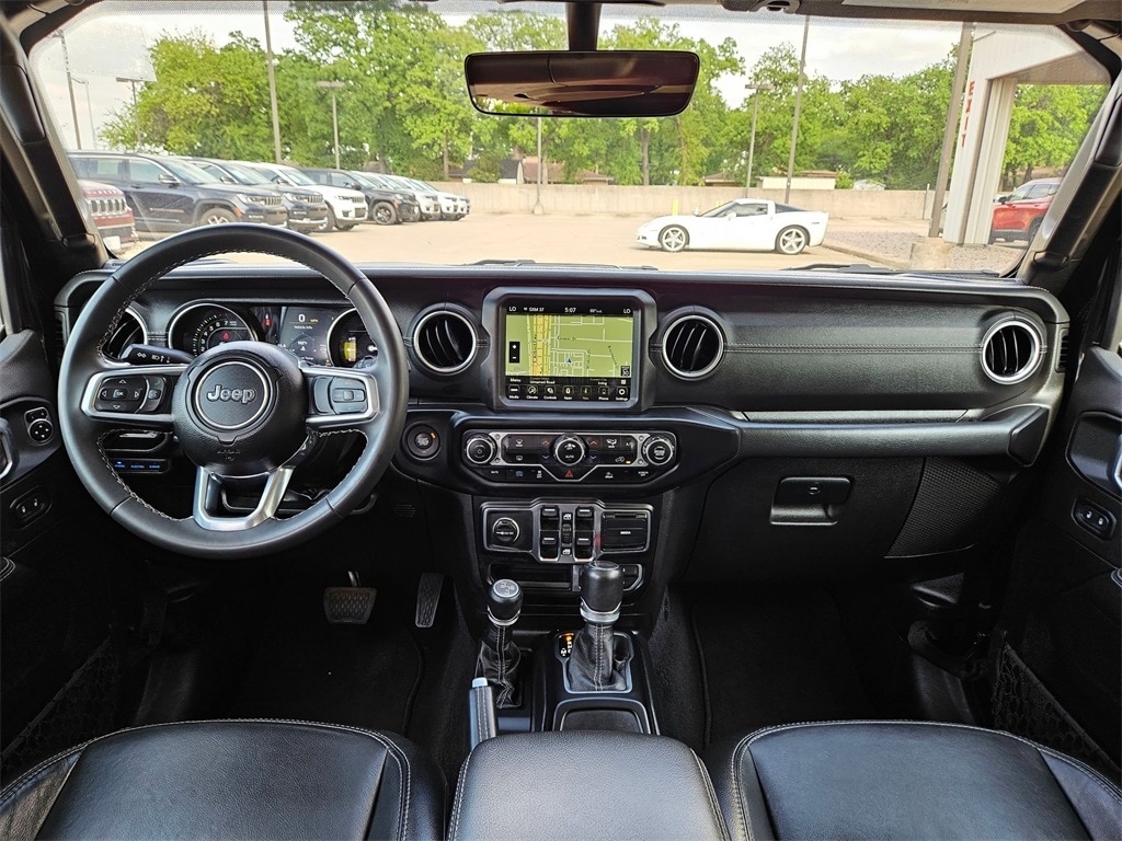 2023 Jeep Wrangler Sahara 21