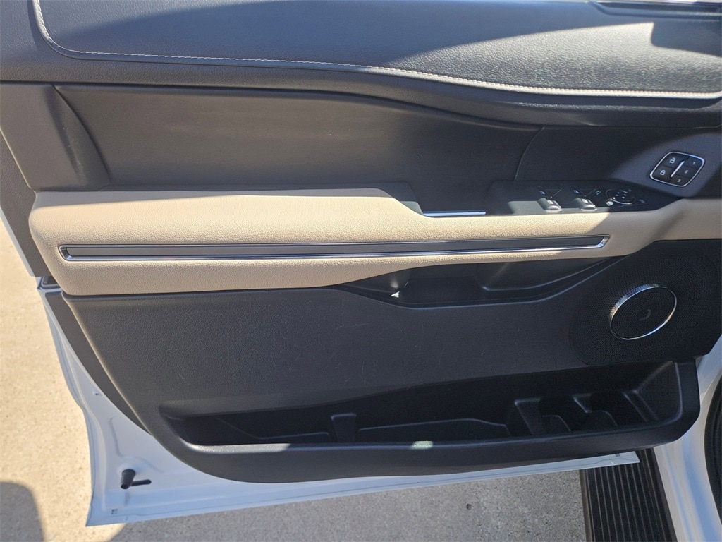 Thumbnail: 2024 Ford Expedition MAX - 14