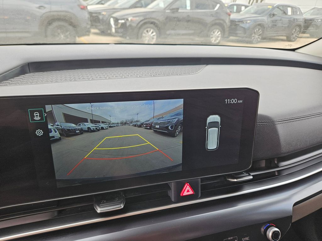 Thumbnail: 2025 Kia Carnival - 22