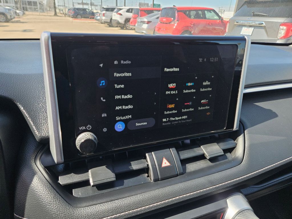 Thumbnail: 2025 Toyota RAV4 - 21