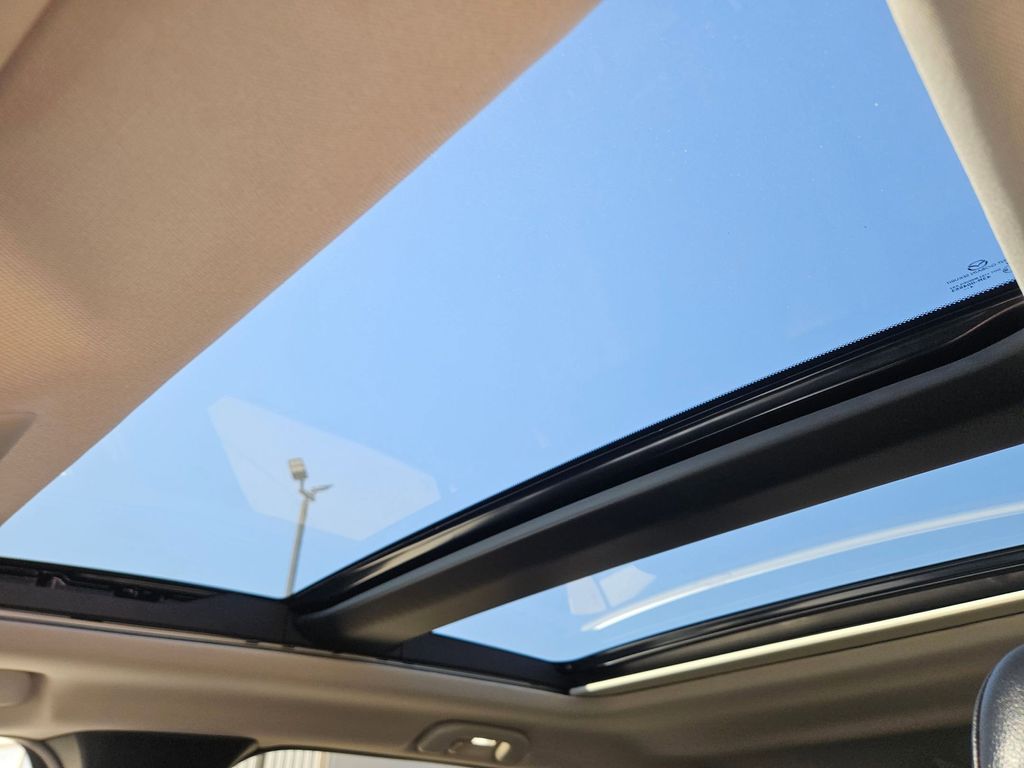 Thumbnail: 2025 Mazda CX-50 - 23