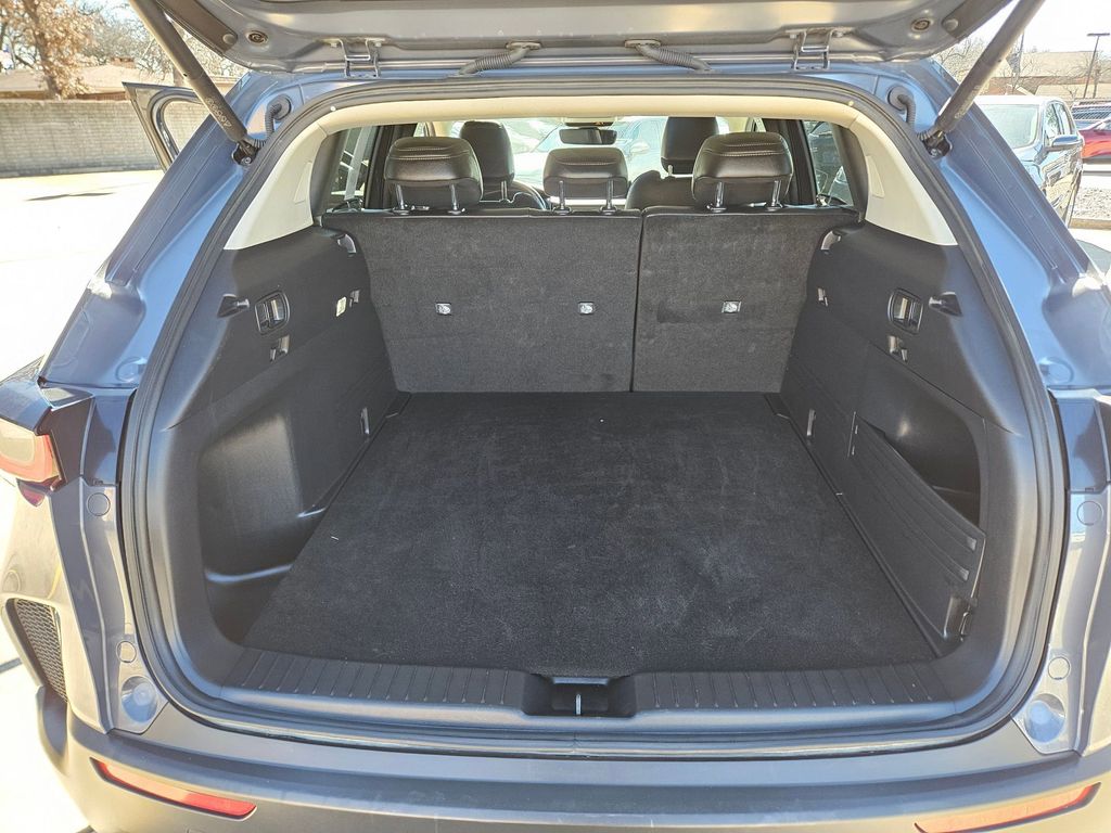 Thumbnail: 2025 Mazda CX-50 - 24