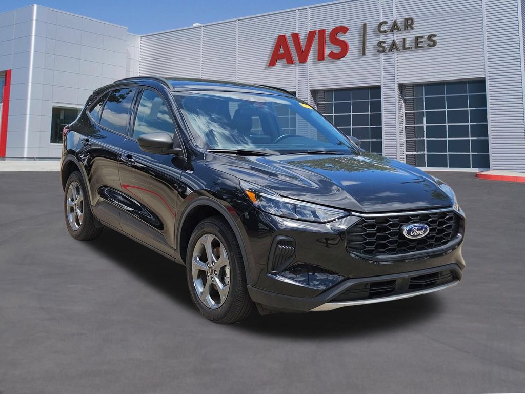Thumbnail: 2025 Ford Escape - 9