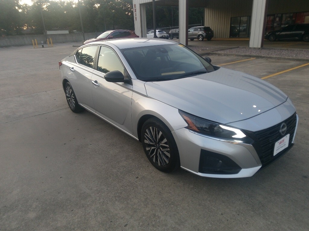 2024 Nissan Altima 2.5 SV photo 3