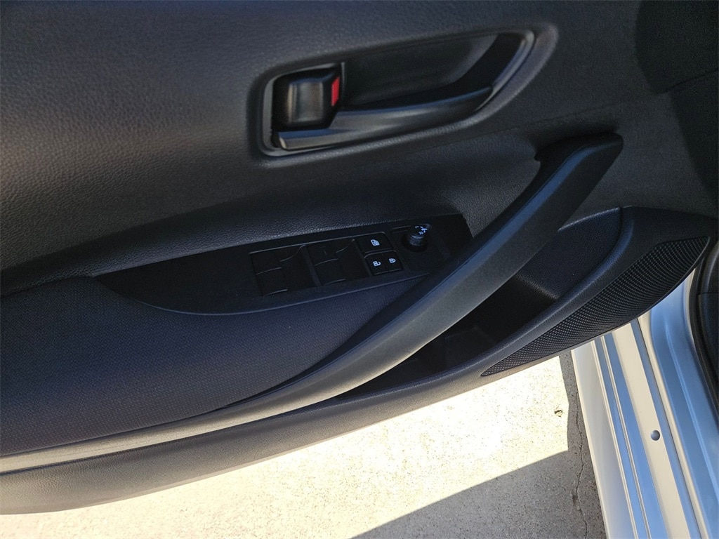 Thumbnail: 2025 Toyota Corolla - 15