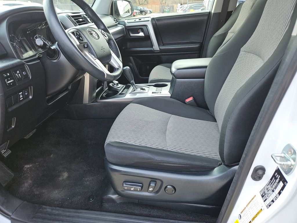 Thumbnail: 2024 Toyota 4Runner - 11