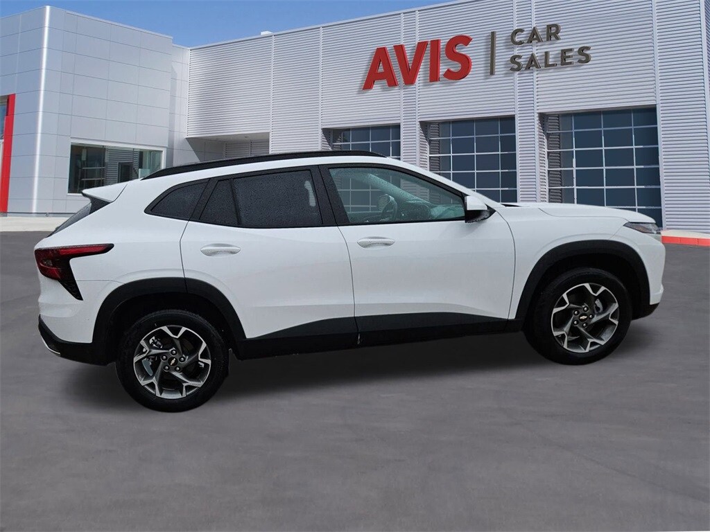 Thumbnail: 2025 Chevrolet Trax - 7