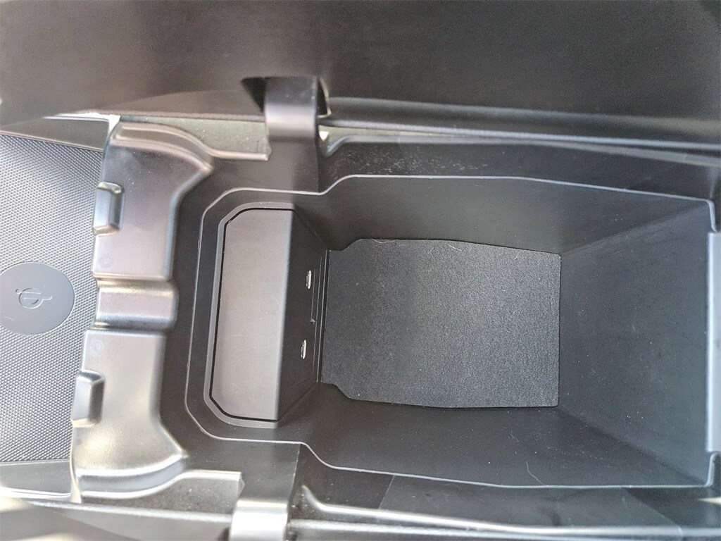 Thumbnail: 2025 Mazda CX-50 - 30