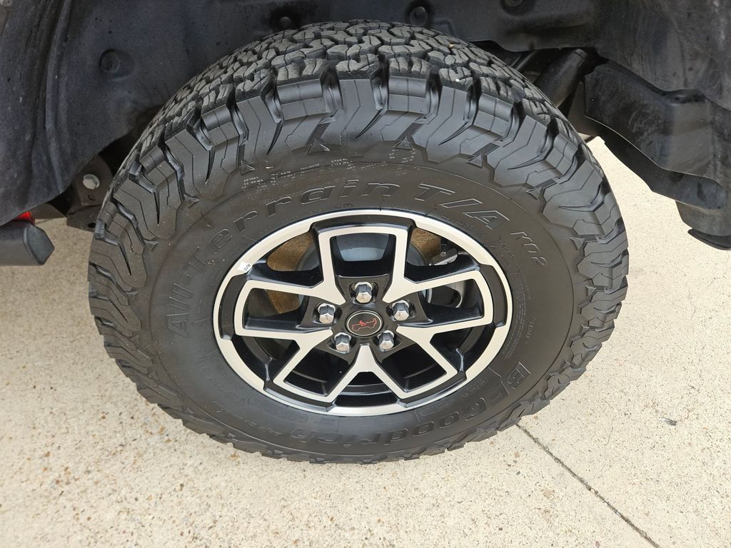 Thumbnail: 2025 Jeep Wrangler - 25