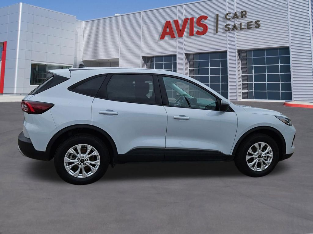 Thumbnail: 2025 Ford Escape - 7