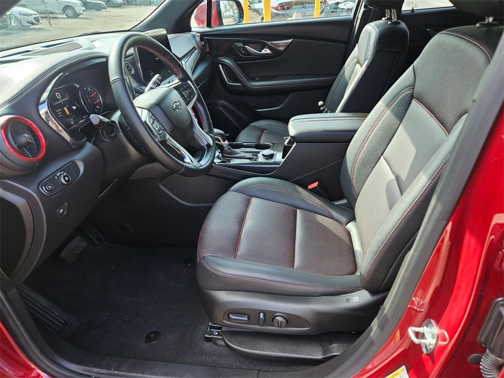 Thumbnail: 2025 Chevrolet Blazer - 11