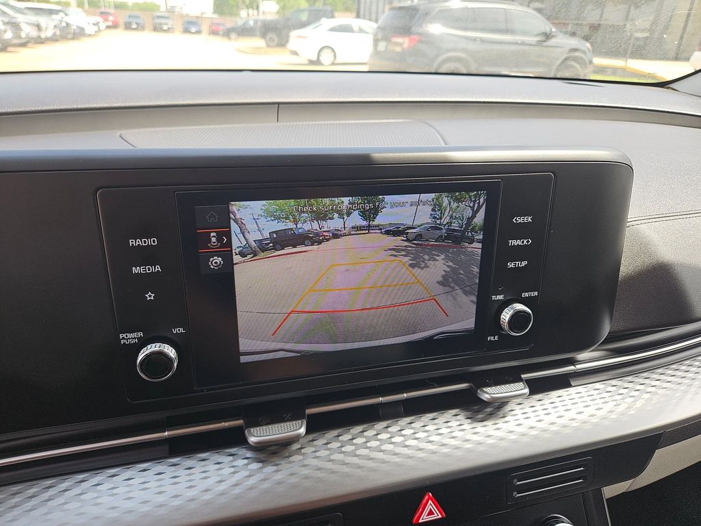 Thumbnail: 2024 Kia Carnival - 22