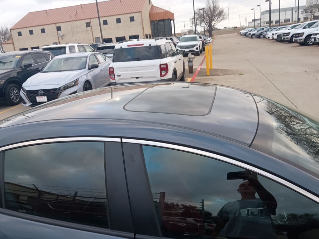 Thumbnail: 2025 Mazda Mazda3 - 8