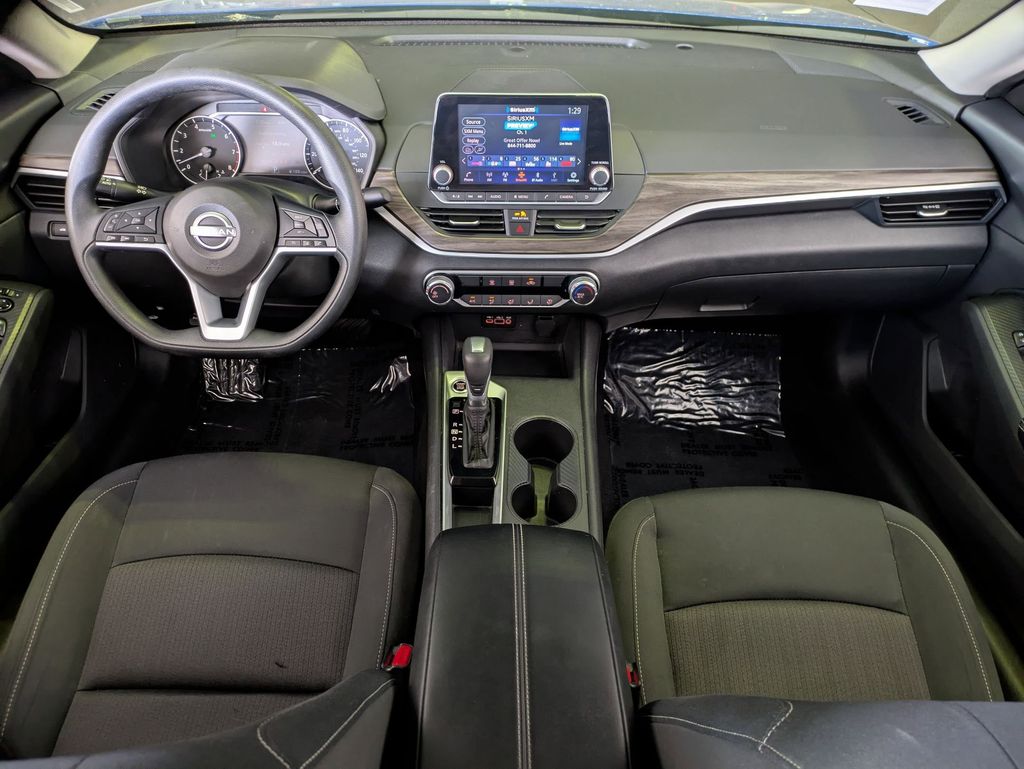 Thumbnail: 2025 Nissan Altima - 25