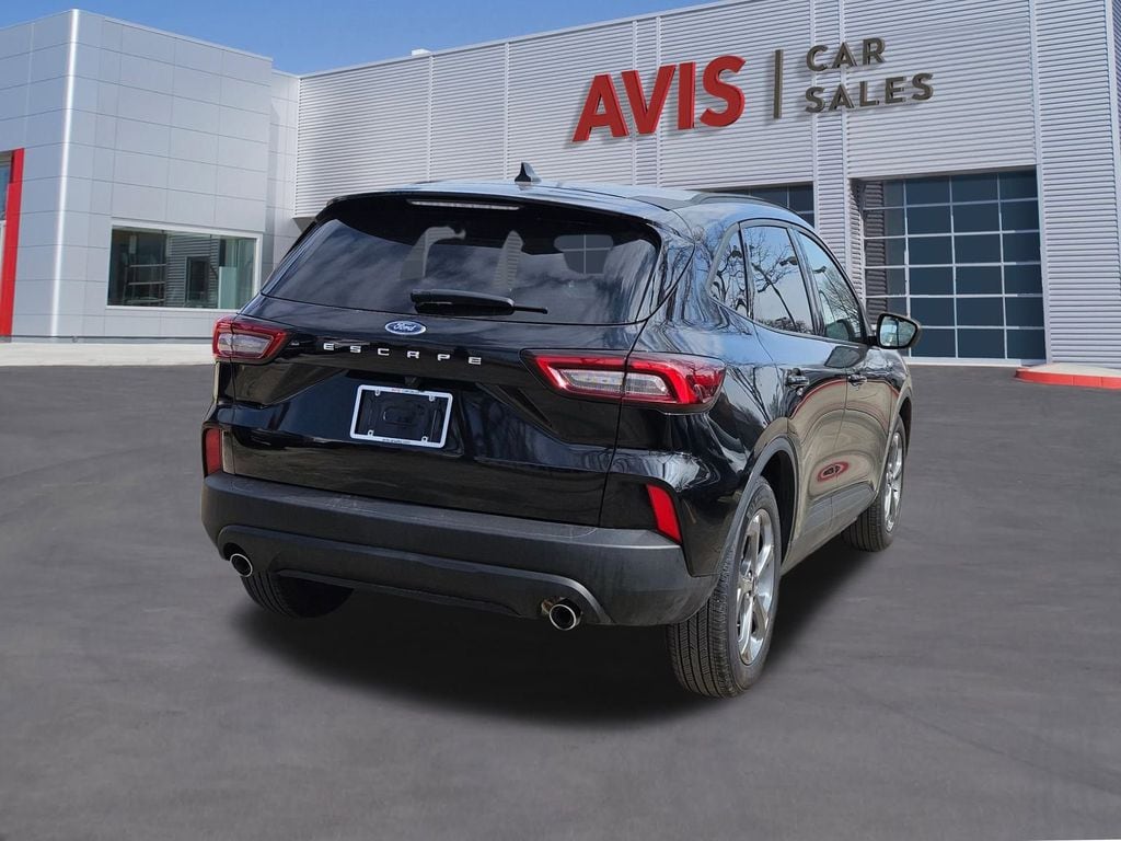 Thumbnail: 2025 Ford Escape - 6