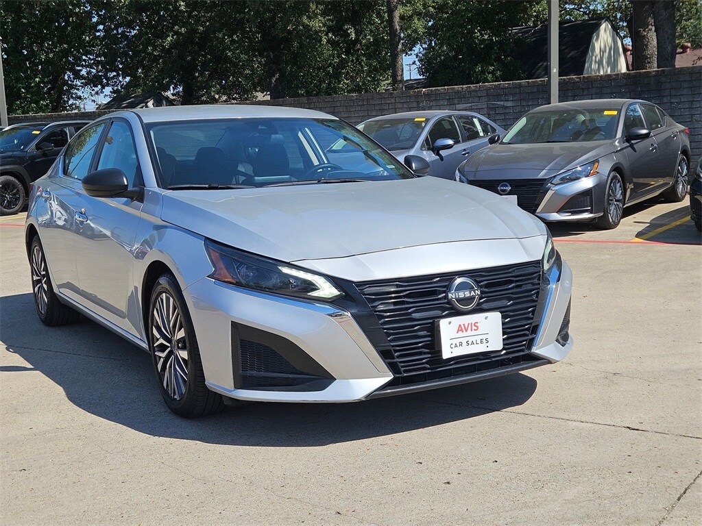 Thumbnail: 2024 Nissan Altima - 3
