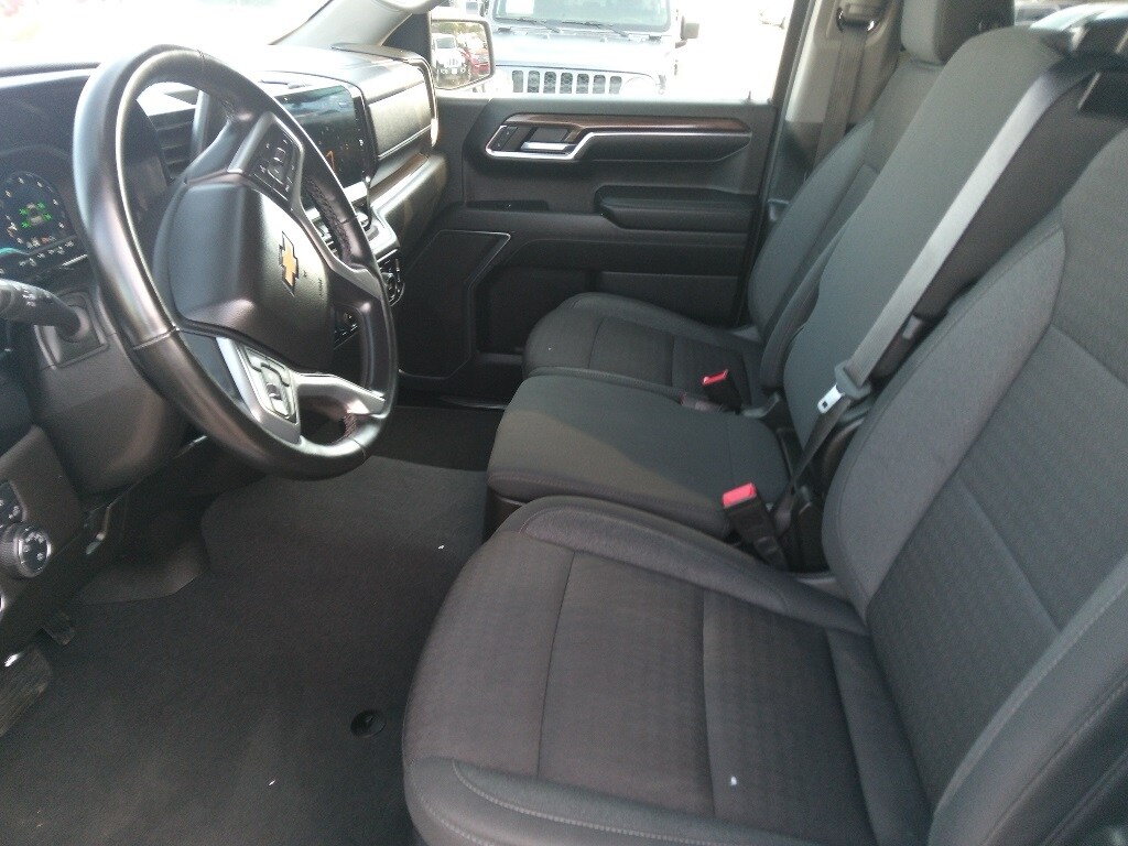 2023 Chevrolet Silverado 1500 LT 9