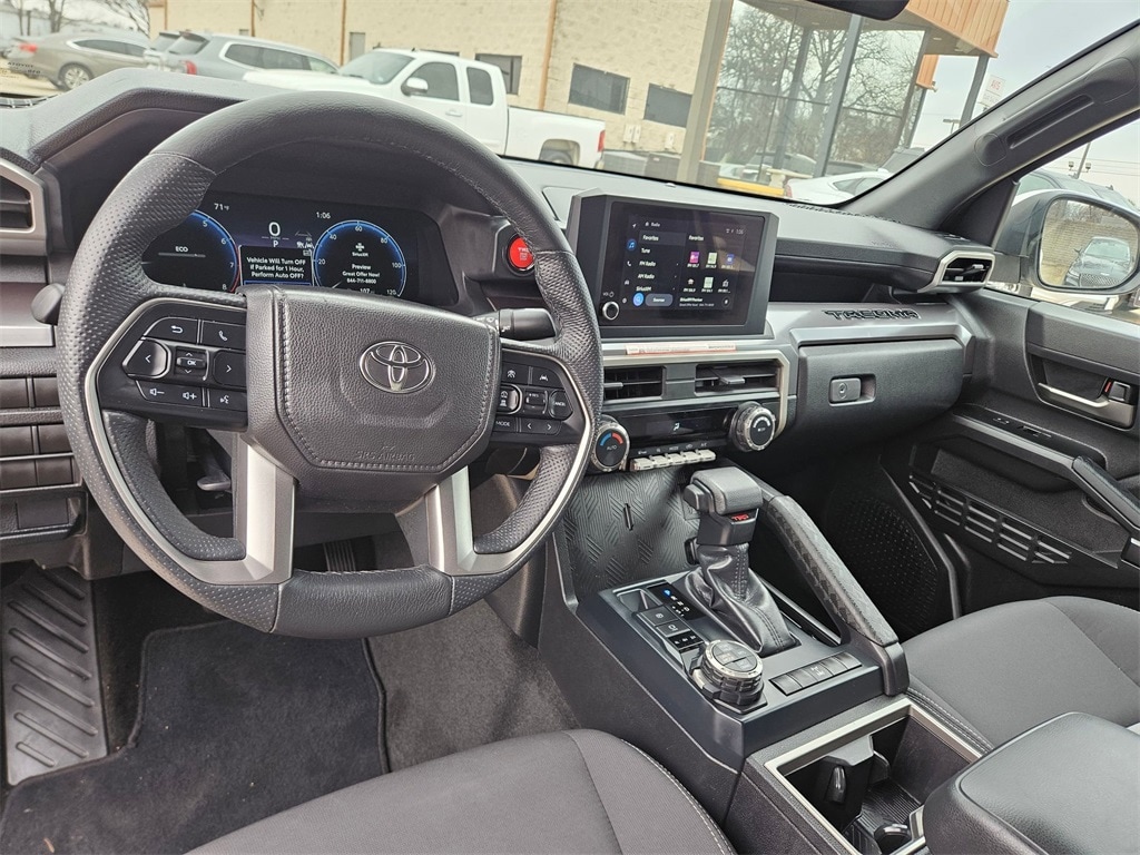 Thumbnail: 2025 Toyota Tacoma - 18