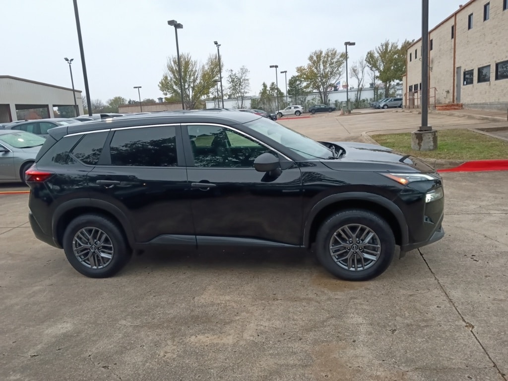 Thumbnail: 2023 Nissan Rogue - 4