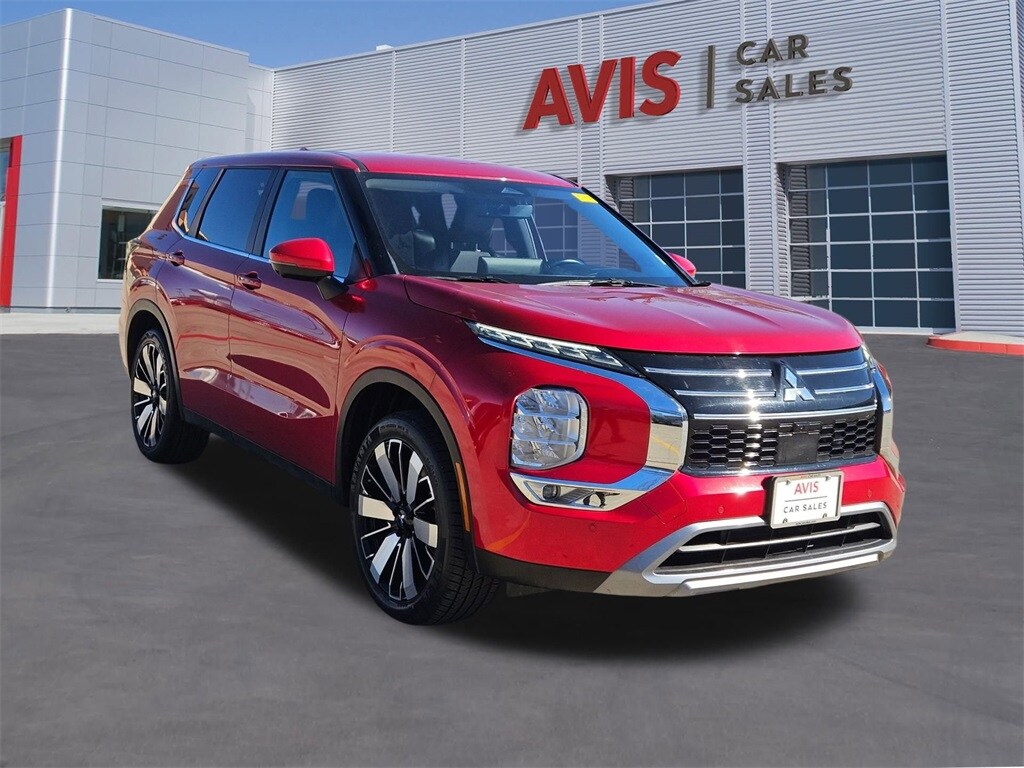 Thumbnail: 2025 Mitsubishi Outlander - 9