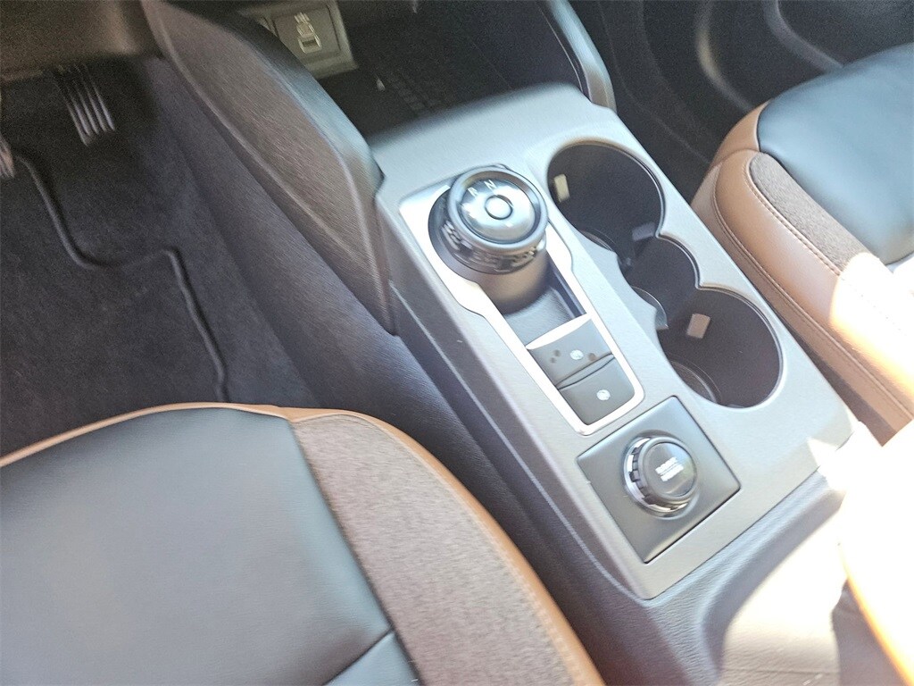 Thumbnail: 2025 Ford Bronco Sport - 17