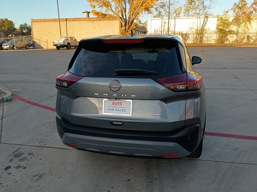 Thumbnail: 2023 Nissan Rogue - 6