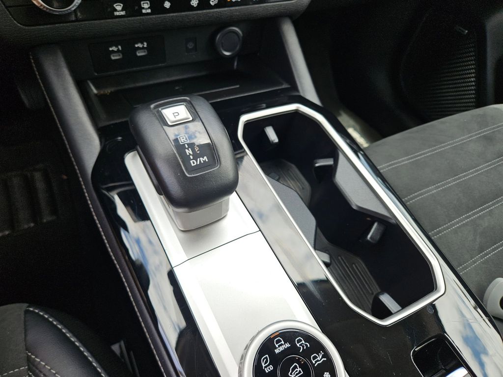 Thumbnail: 2025 Mitsubishi Outlander - 29