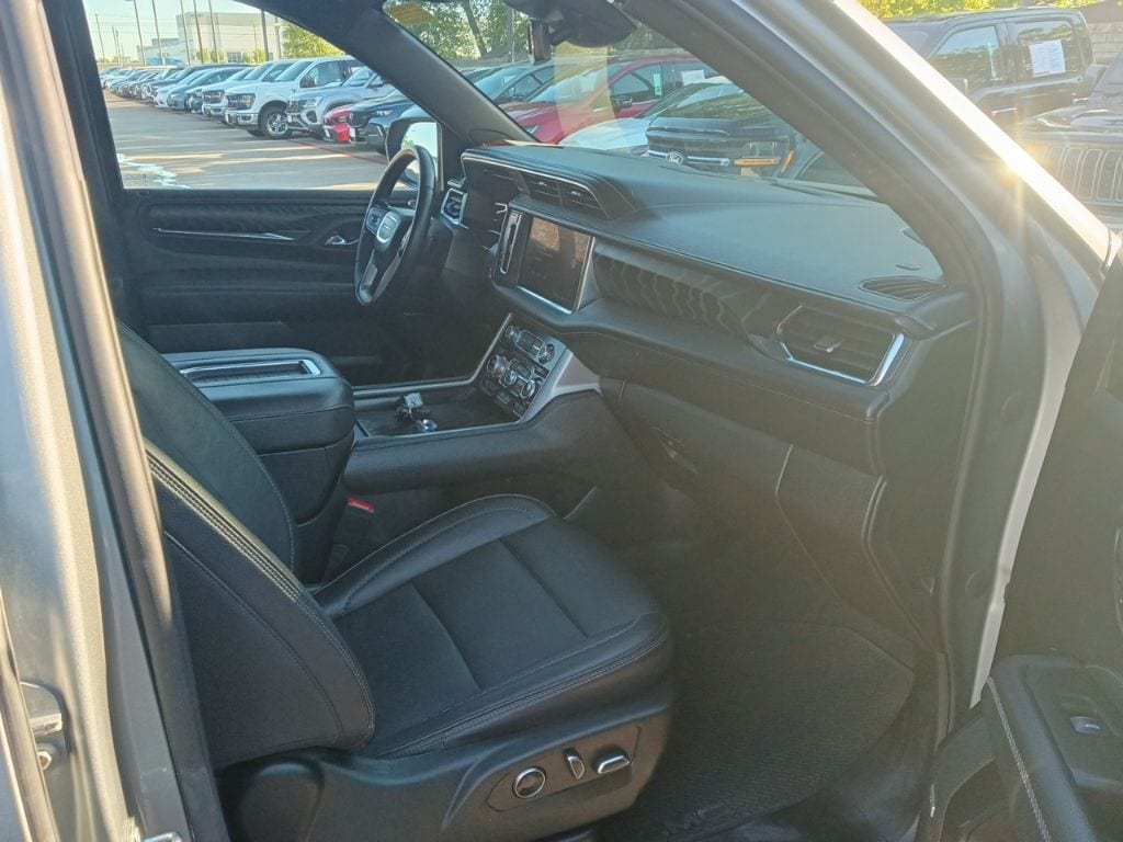 Thumbnail: 2023 GMC Yukon - 8