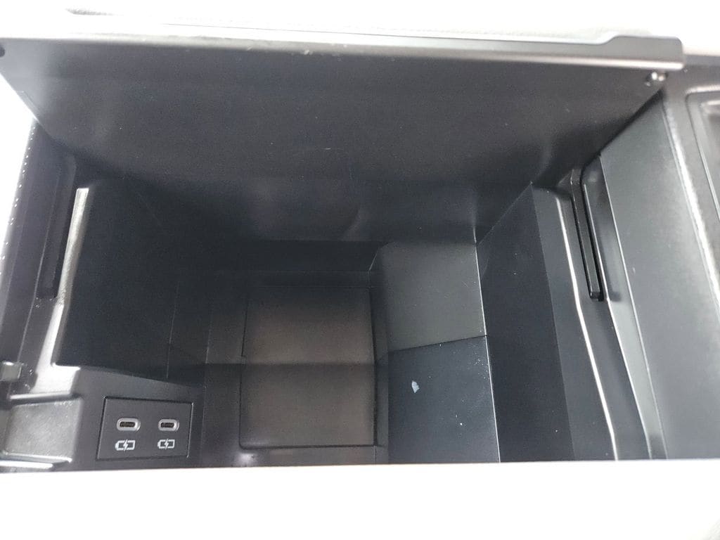 Thumbnail: 2025 Toyota Sienna - 30