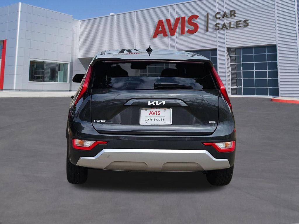 Thumbnail: 2025 Kia Niro - 5