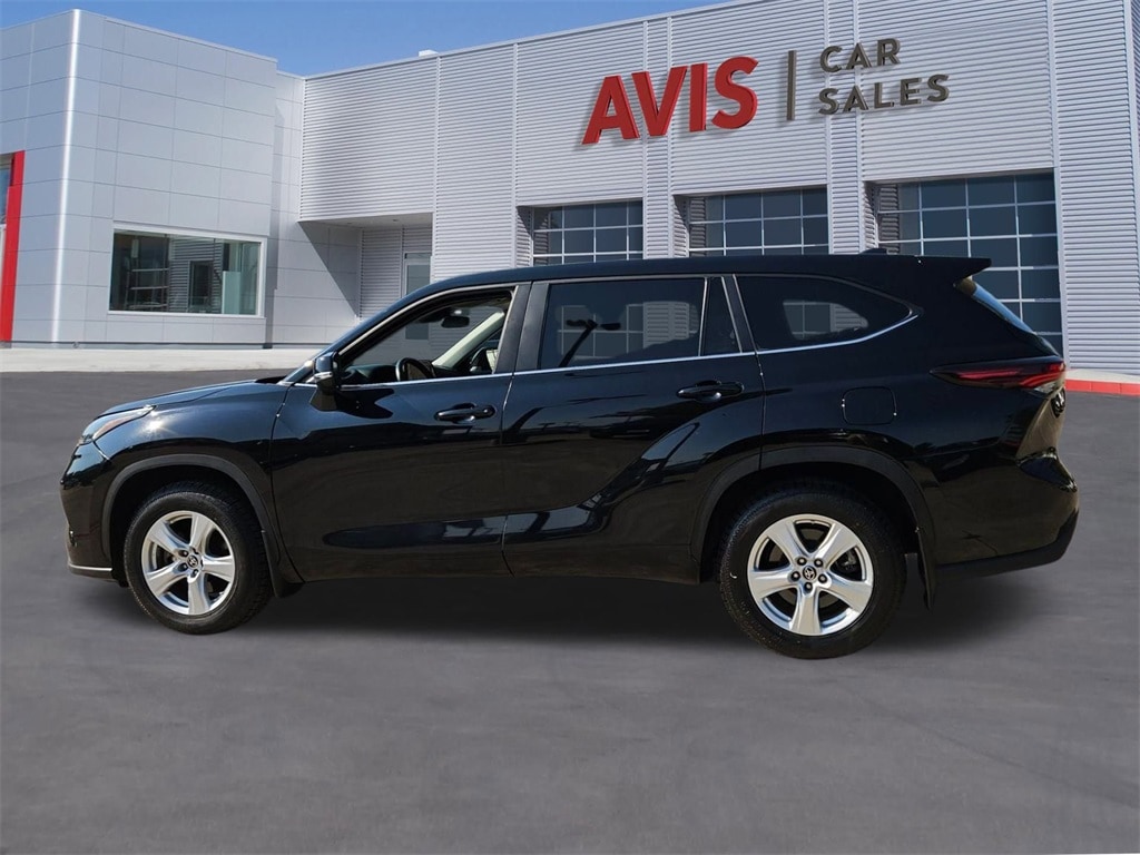Thumbnail: 2024 Toyota Highlander - 9