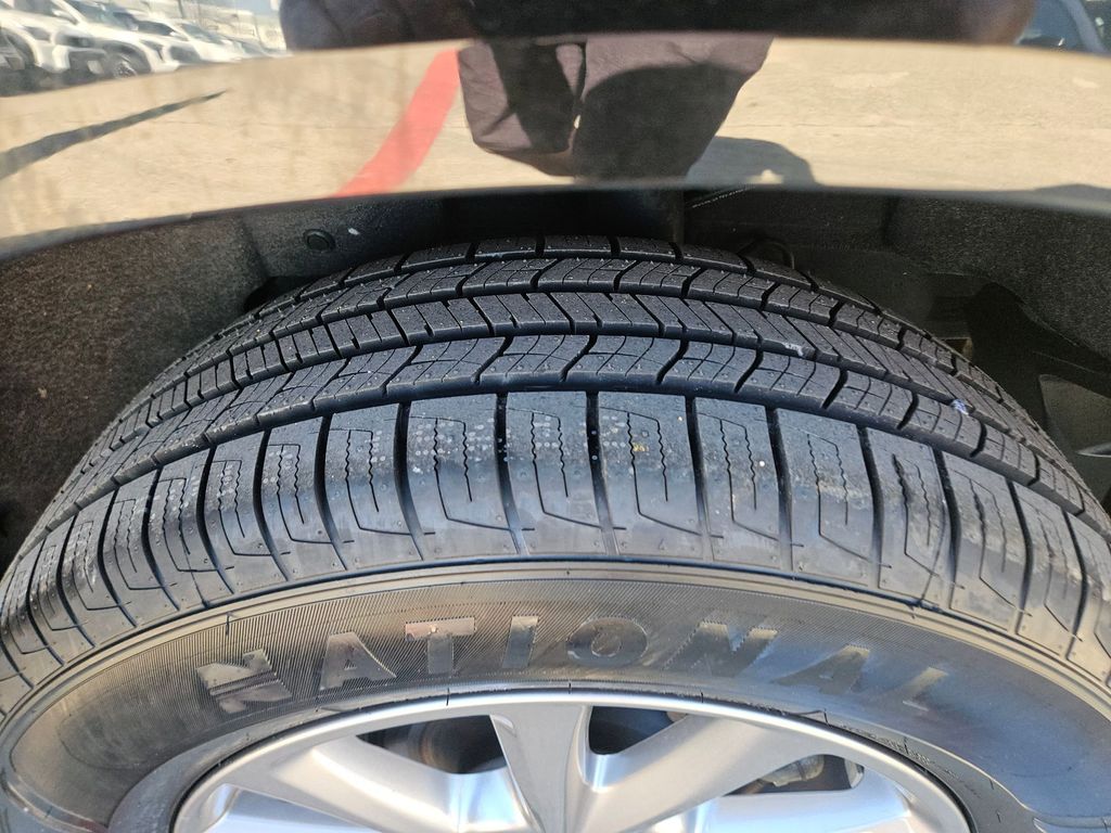 Thumbnail: 2025 Mazda CX-5 - 25