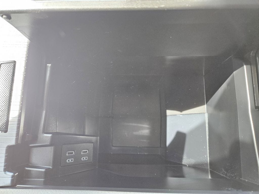 Thumbnail: 2025 Toyota Sienna - 29