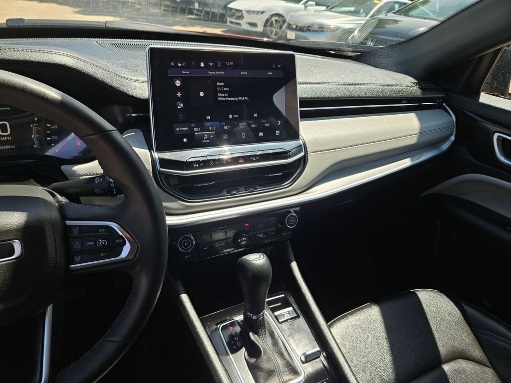 Thumbnail: 2025 Jeep Compass - 20