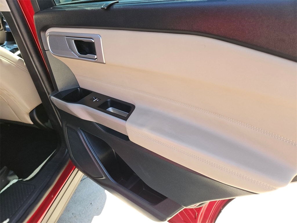 Thumbnail: 2023 Ford Explorer - 30