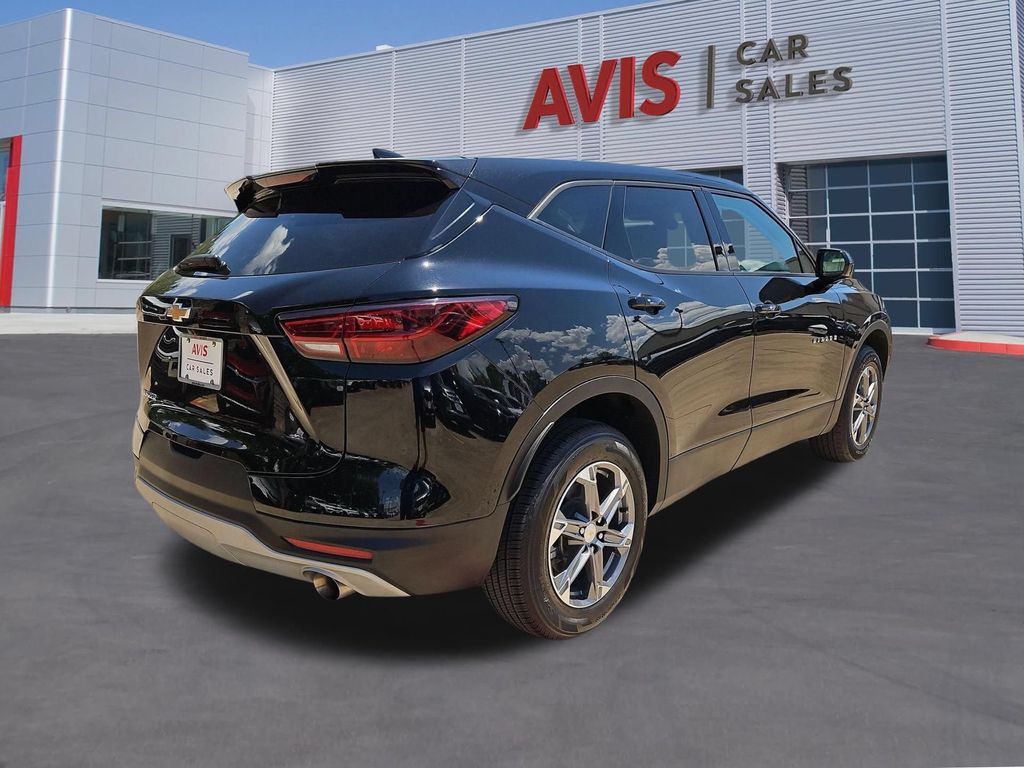 Thumbnail: 2025 Chevrolet Blazer - 6