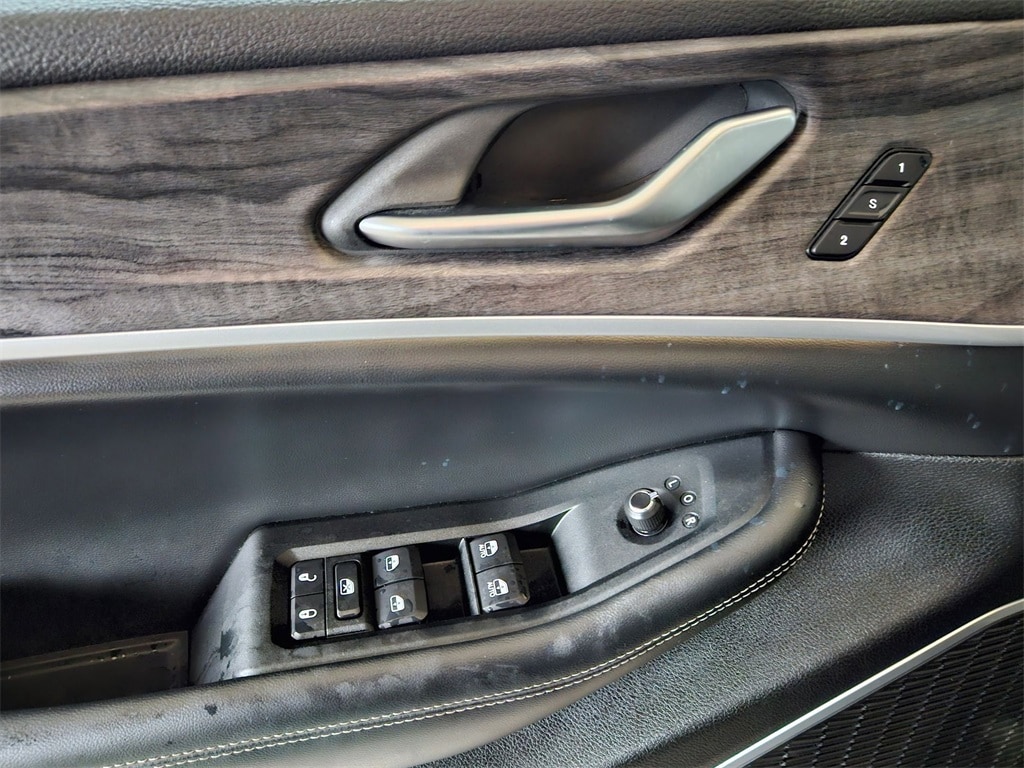 2023 Jeep Grand Cherokee 4xe 11