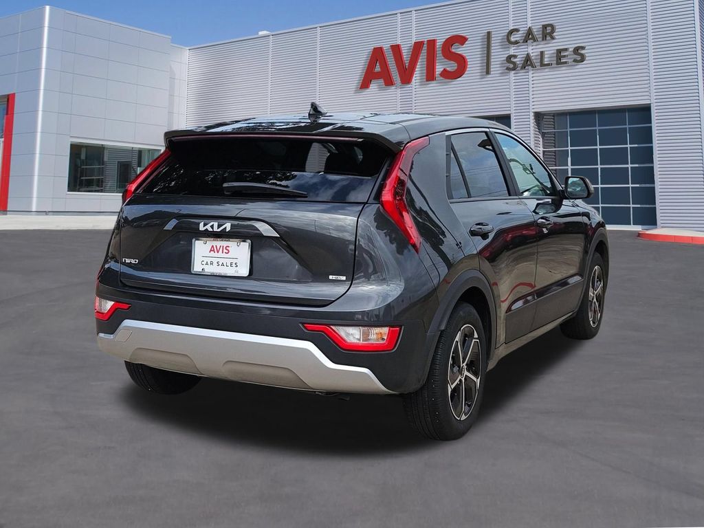 Thumbnail: 2025 Kia Niro - 6