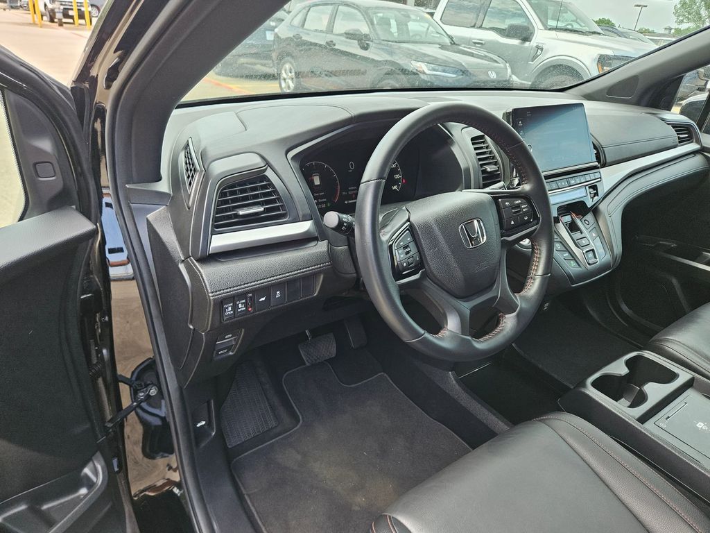 Thumbnail: 2025 Honda Odyssey - 11