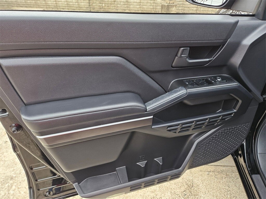 Thumbnail: 2025 Toyota 4Runner - 14