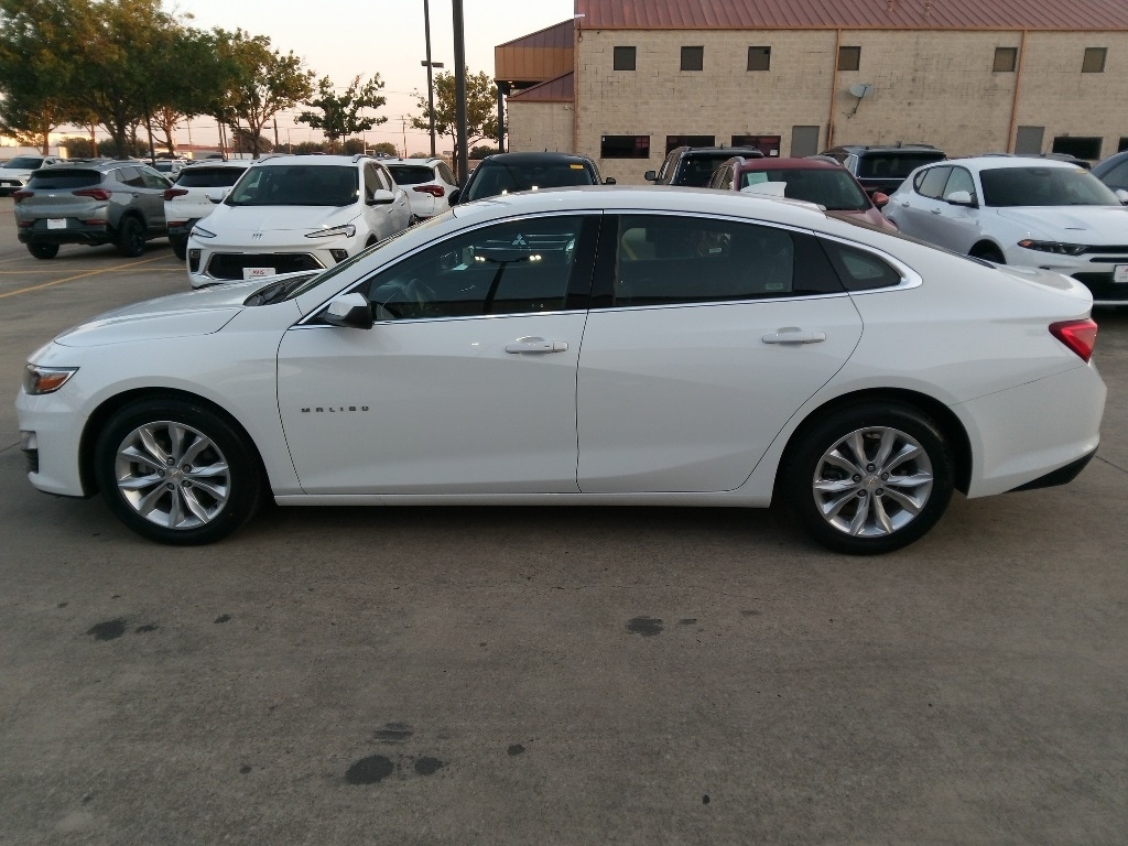 Thumbnail: 2023 Chevrolet Malibu - 8