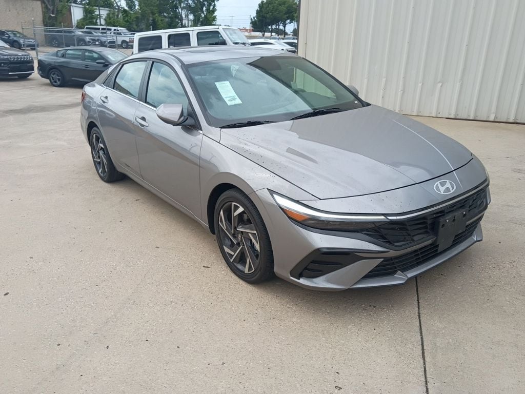 Thumbnail: 2025 Hyundai Elantra - 6