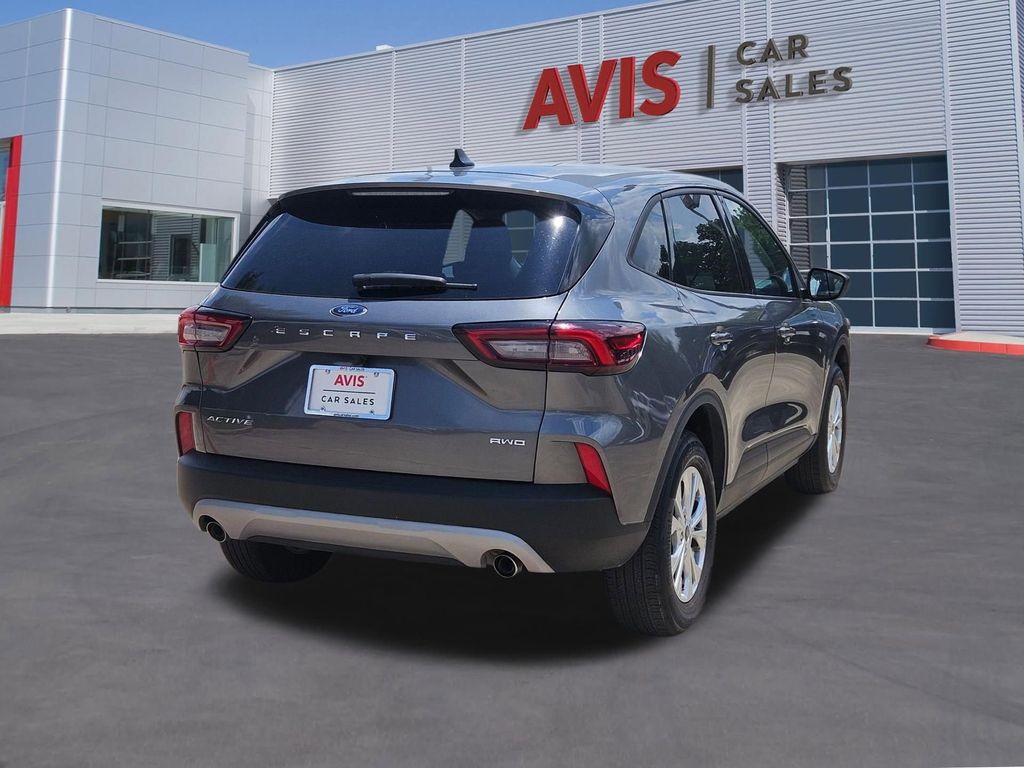 Thumbnail: 2025 Ford Escape - 6