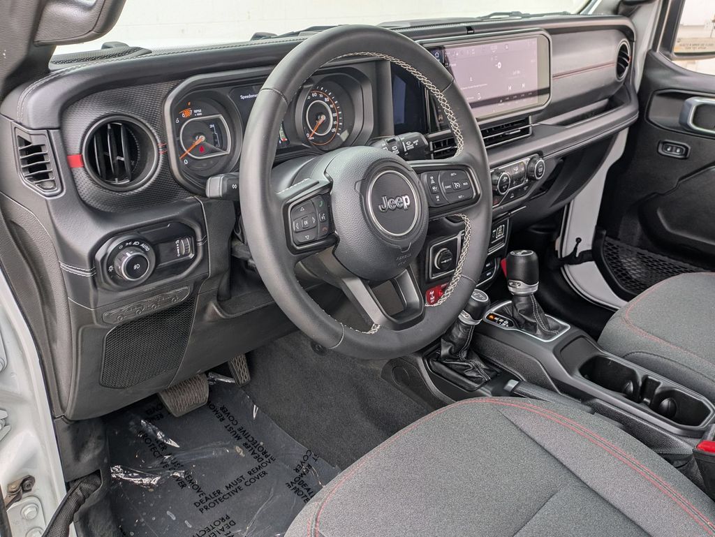 Thumbnail: 2025 Jeep Wrangler - 14