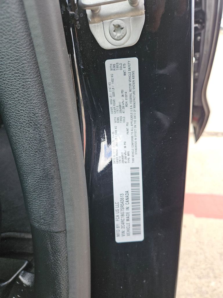 Thumbnail: 2025 Chrysler Pacifica - 29