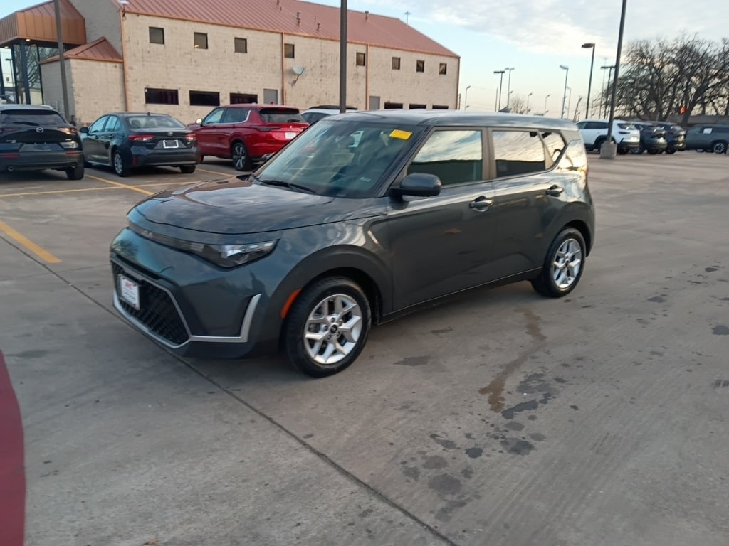 2024 Kia Soul LX
