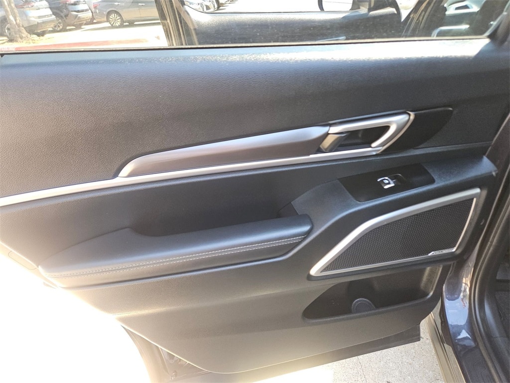 Thumbnail: 2025 Kia Telluride - 27