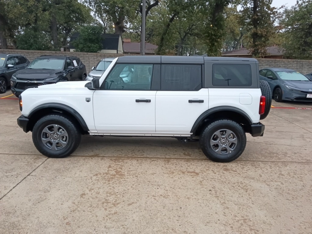 Thumbnail: 2025 Ford Bronco - 8